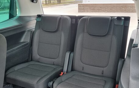 Volkswagen Sharan II, 2017 год, 2 150 000 рублей, 10 фотография