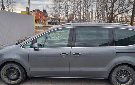 Volkswagen Sharan II, 2017 год, 2 150 000 рублей, 4 фотография