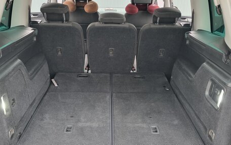 Volkswagen Sharan II, 2017 год, 2 150 000 рублей, 21 фотография