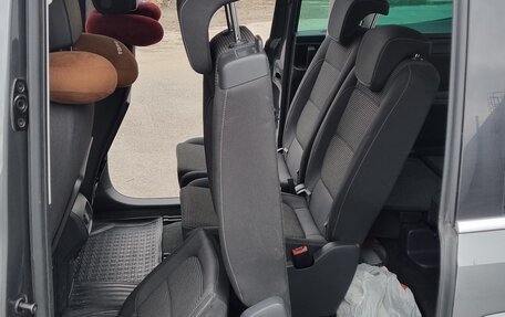 Volkswagen Sharan II, 2017 год, 2 150 000 рублей, 23 фотография