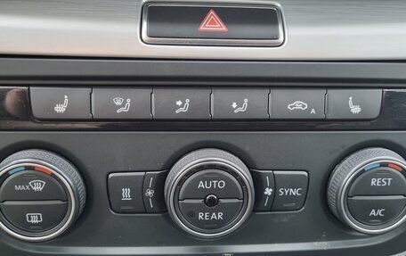 Volkswagen Sharan II, 2017 год, 2 150 000 рублей, 26 фотография