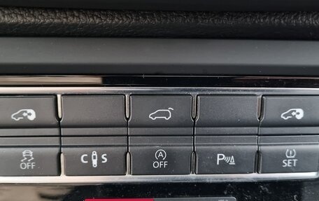 Volkswagen Sharan II, 2017 год, 2 150 000 рублей, 28 фотография