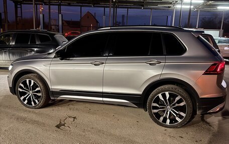 Volkswagen Tiguan II, 2019 год, 2 350 000 рублей, 12 фотография