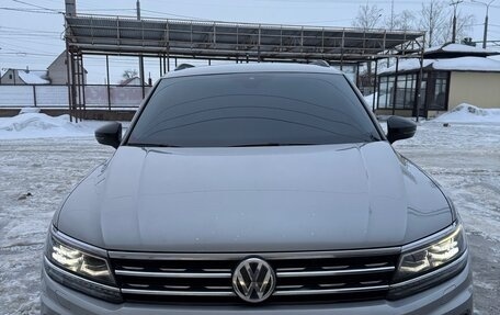 Volkswagen Tiguan II, 2019 год, 2 350 000 рублей, 4 фотография