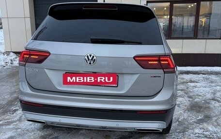 Volkswagen Tiguan II, 2019 год, 2 350 000 рублей, 10 фотография