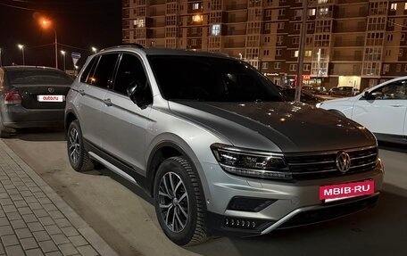 Volkswagen Tiguan II, 2019 год, 2 350 000 рублей, 3 фотография