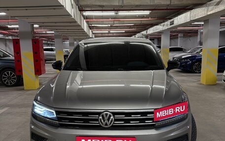 Volkswagen Tiguan II, 2019 год, 2 350 000 рублей, 5 фотография