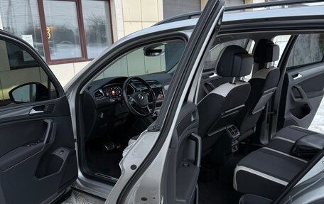 Volkswagen Tiguan II, 2019 год, 2 350 000 рублей, 16 фотография