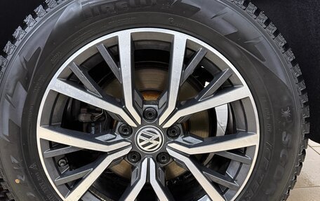 Volkswagen Tiguan II, 2019 год, 2 350 000 рублей, 18 фотография