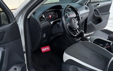 Volkswagen Tiguan II, 2019 год, 2 350 000 рублей, 15 фотография