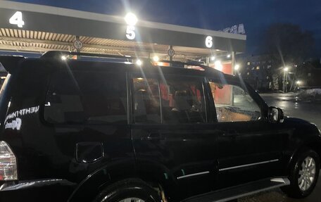 Mitsubishi Pajero IV, 2013 год, 1 850 000 рублей, 3 фотография