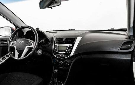 Hyundai Solaris II рестайлинг, 2013 год, 9 фотография