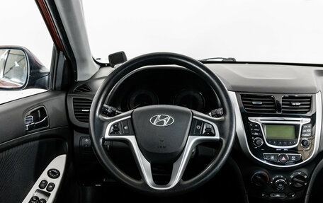 Hyundai Solaris II рестайлинг, 2013 год, 11 фотография