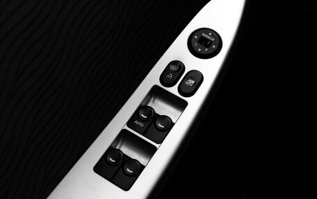 Hyundai Solaris II рестайлинг, 2013 год, 16 фотография