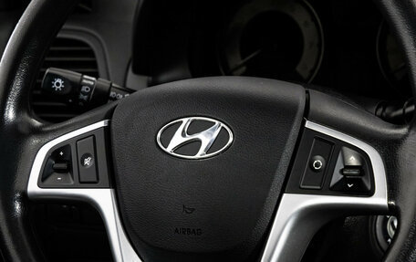 Hyundai Solaris II рестайлинг, 2013 год, 12 фотография