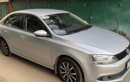 Volkswagen Jetta VI, 2011 год, 1 250 000 рублей, 2 фотография