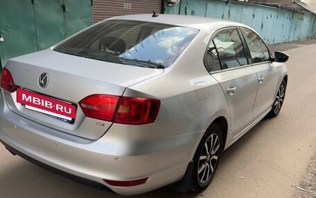 Volkswagen Jetta VI, 2011 год, 1 250 000 рублей, 7 фотография