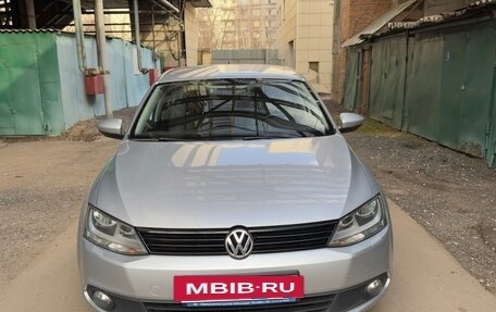Volkswagen Jetta VI, 2011 год, 1 250 000 рублей, 4 фотография