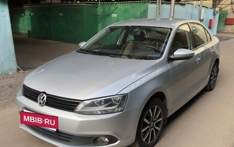 Volkswagen Jetta VI, 2011 год, 1 250 000 рублей, 3 фотография