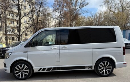 Volkswagen Multivan T6 рестайлинг, 2016 год, 3 599 999 рублей, 8 фотография