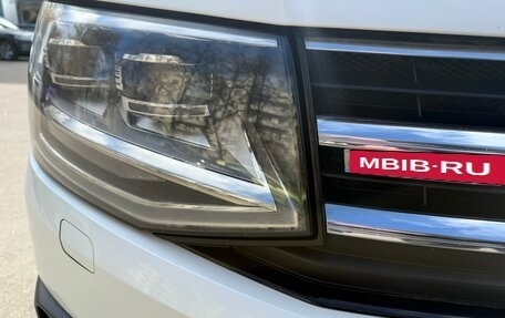 Volkswagen Multivan T6 рестайлинг, 2016 год, 3 599 999 рублей, 27 фотография