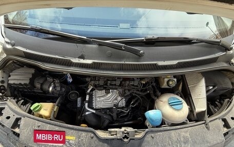 Volkswagen Multivan T6 рестайлинг, 2016 год, 3 599 999 рублей, 22 фотография