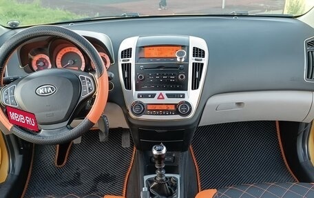 KIA cee'd I рестайлинг, 2009 год, 630 000 рублей, 11 фотография