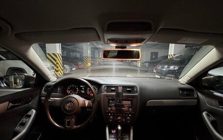 Volkswagen Jetta VI, 2013 год, 980 000 рублей, 12 фотография