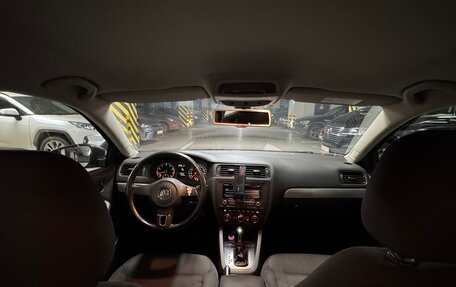 Volkswagen Jetta VI, 2013 год, 980 000 рублей, 13 фотография