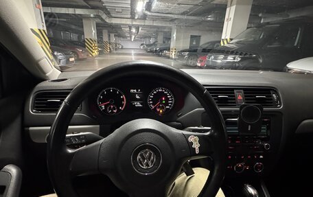 Volkswagen Jetta VI, 2013 год, 980 000 рублей, 14 фотография
