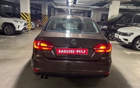 Volkswagen Jetta VI, 2013 год, 980 000 рублей, 8 фотография