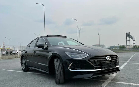 Hyundai Sonata VIII, 2023 год, 2 250 000 рублей, 2 фотография
