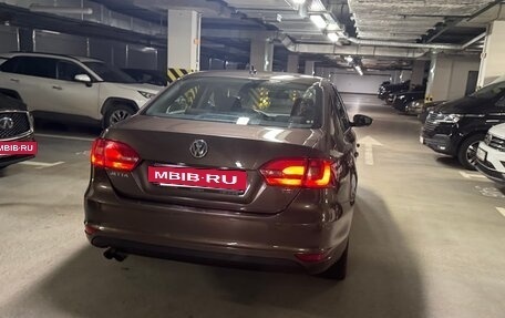 Volkswagen Jetta VI, 2013 год, 980 000 рублей, 7 фотография