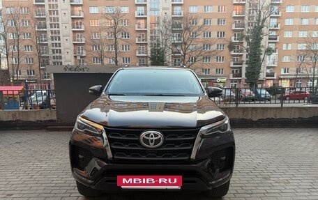Toyota Fortuner II, 2020 год, 3 800 000 рублей, 2 фотография