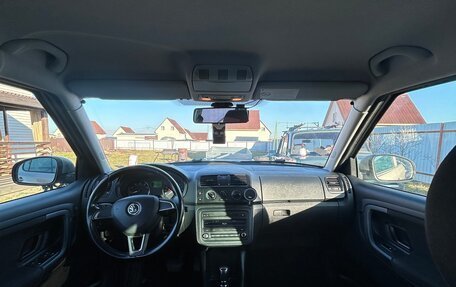 Skoda Fabia II, 2014 год, 730 000 рублей, 10 фотография