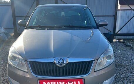 Skoda Fabia II, 2014 год, 730 000 рублей, 2 фотография