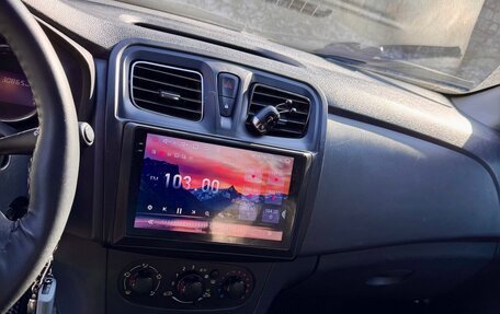 Renault Logan II, 2018 год, 500 000 рублей, 6 фотография