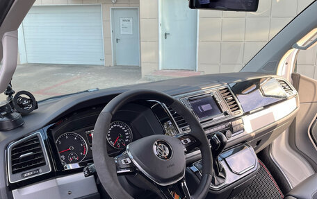 Volkswagen Multivan T6 рестайлинг, 2015 год, 3 150 000 рублей, 6 фотография