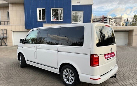 Volkswagen Multivan T6 рестайлинг, 2015 год, 3 150 000 рублей, 5 фотография