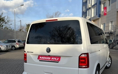 Volkswagen Multivan T6 рестайлинг, 2015 год, 3 150 000 рублей, 4 фотография