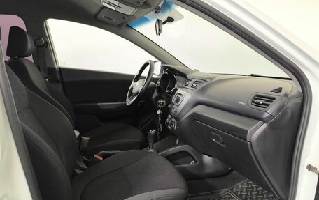 KIA Rio III рестайлинг, 2011 год, 10 фотография