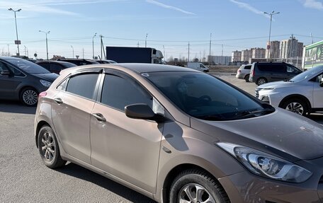 Hyundai i30 II рестайлинг, 2014 год, 1 000 000 рублей, 2 фотография
