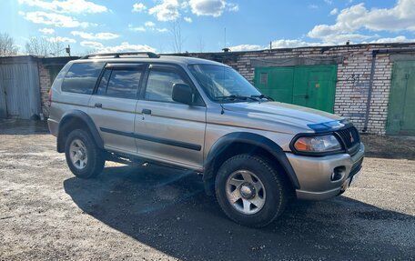Mitsubishi Montero Sport, 2002 год, 590 000 рублей, 3 фотография