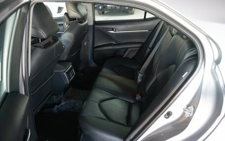 Toyota Camry, 2024 год, 3 970 000 рублей, 11 фотография