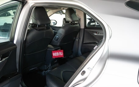 Toyota Camry, 2024 год, 3 970 000 рублей, 9 фотография