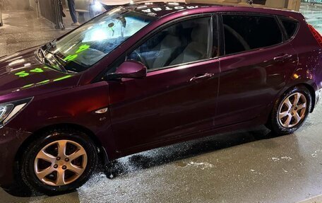 Hyundai Solaris II рестайлинг, 2011 год, 650 000 рублей, 4 фотография