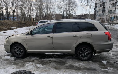 Toyota Avensis III рестайлинг, 2006 год, 730 000 рублей, 2 фотография
