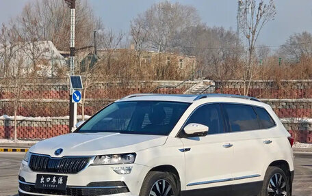 Skoda Karoq I, 2022 год, 1 693 017 рублей, 2 фотография