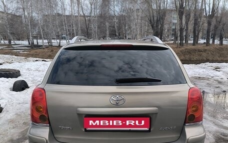 Toyota Avensis III рестайлинг, 2006 год, 730 000 рублей, 3 фотография