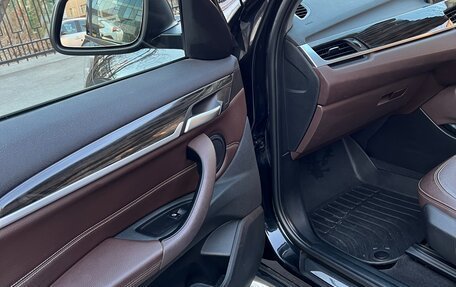 BMW X1, 2017 год, 2 100 000 рублей, 23 фотография